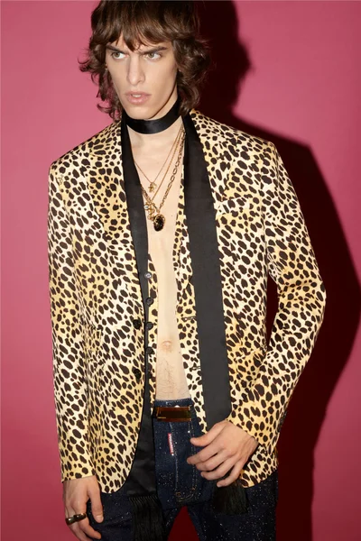 Look 18